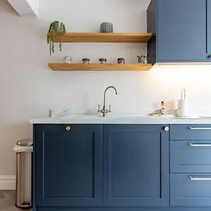 https://apt-brand-new-riverside.bournemouth-hotels.org
